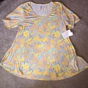 NWT LuLaRoe Perfect Tee
